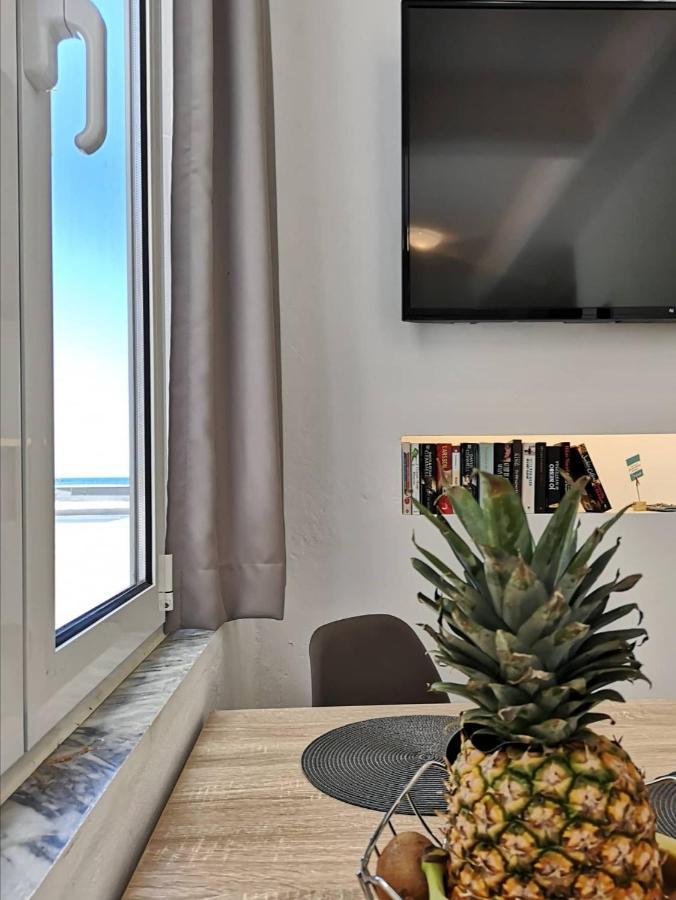 Salty Alley Seaside Apartment Rethimnon Buitenkant foto