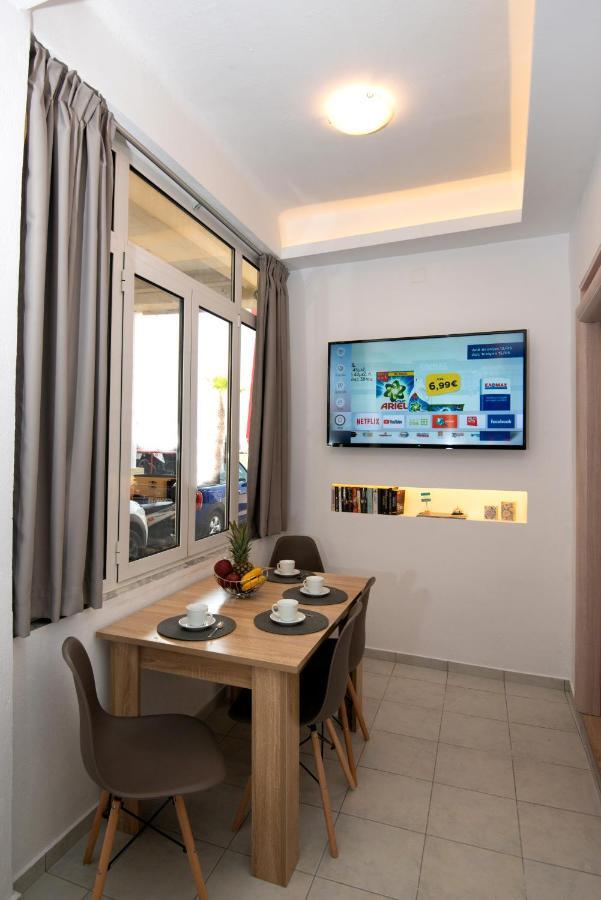 Salty Alley Seaside Apartment Rethimnon Buitenkant foto